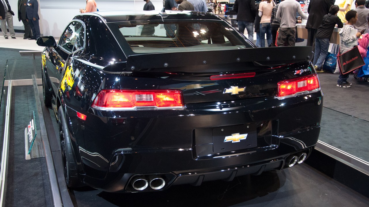 Chevrolet Camaro Z/28 (2014) — Image Credit: qJake - CC BY-SA 2.0/Wiki Commons