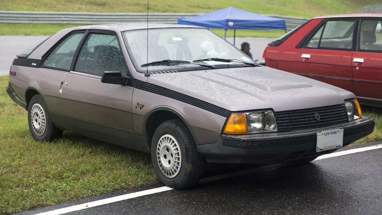Renault Fuego — Image Credit: Mr.choppers - CC BY-SA 3.0/Wiki Commons