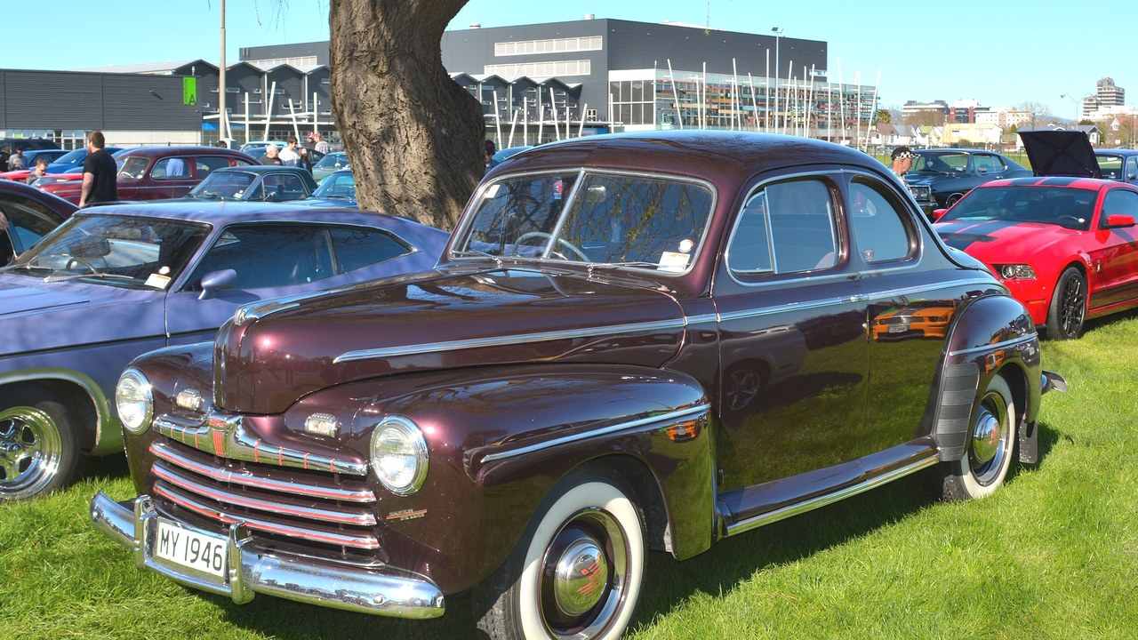 1946 Ford Super Deluxe — Image Credit: GPS 56 from New Zealand - CC BY 2.0/Wiki Commons