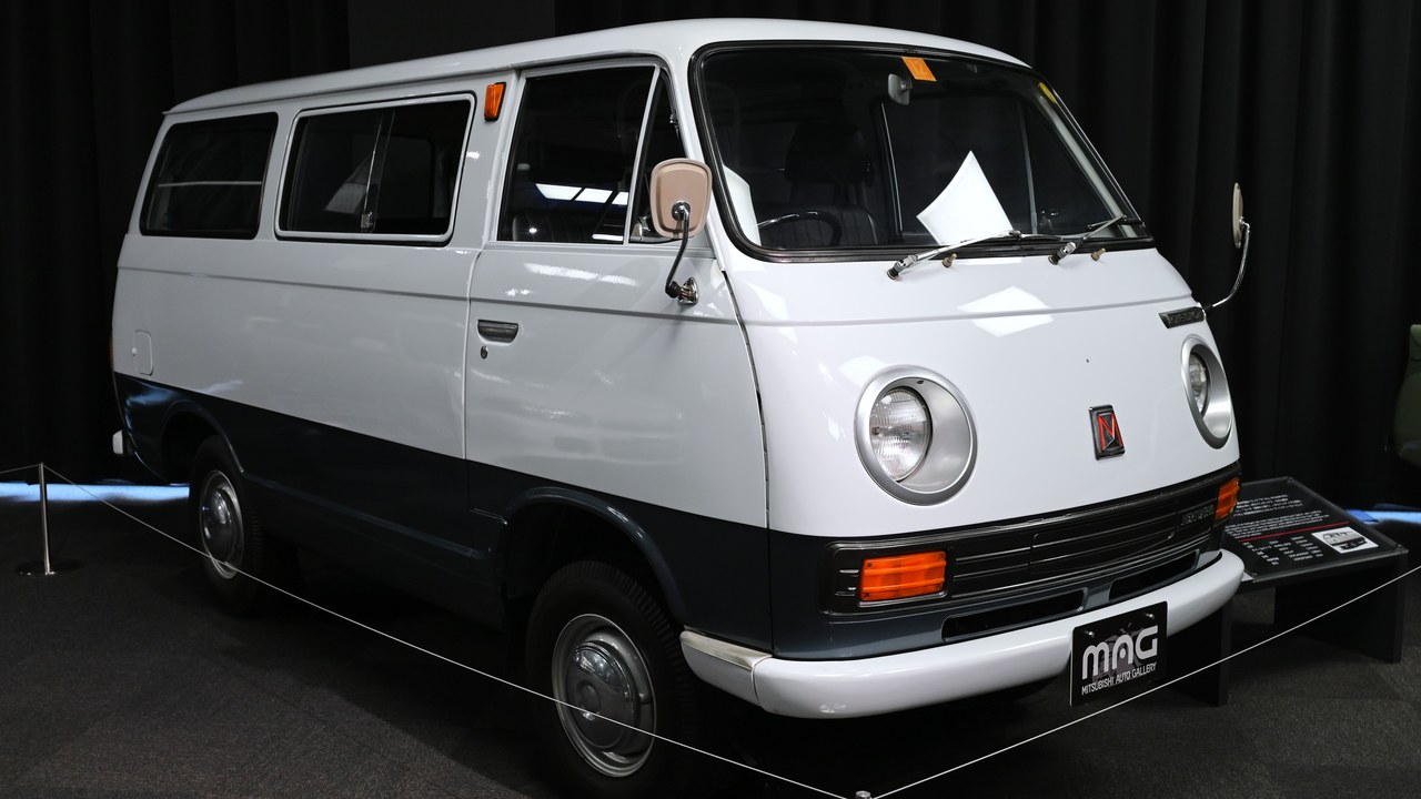 Mitsubishi Delica — Image Credit: TTTNIS - CC0/Wiki Commons
