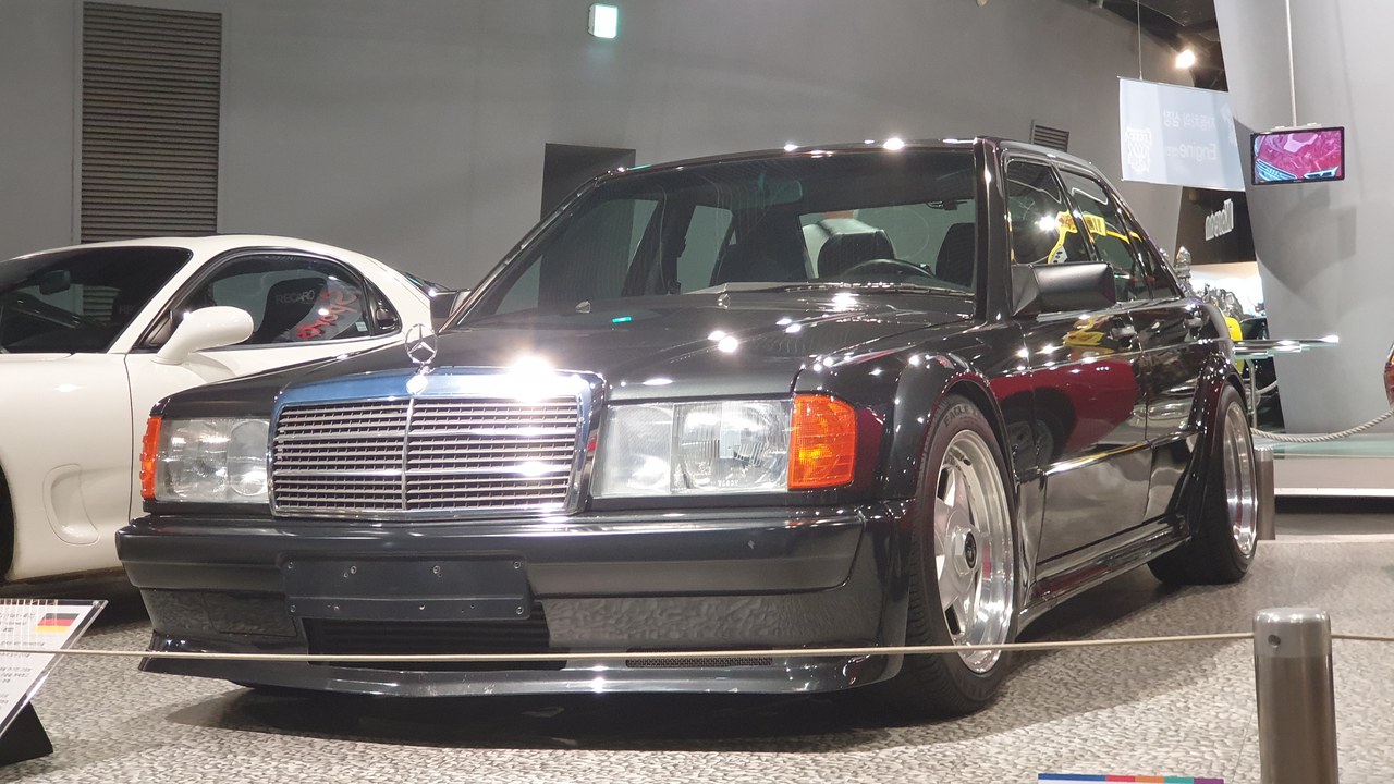 Mercedes-Benz 190E Cosworth — Image Credit: Damian B Oh - CC BY-SA 4.0/Wiki Commons