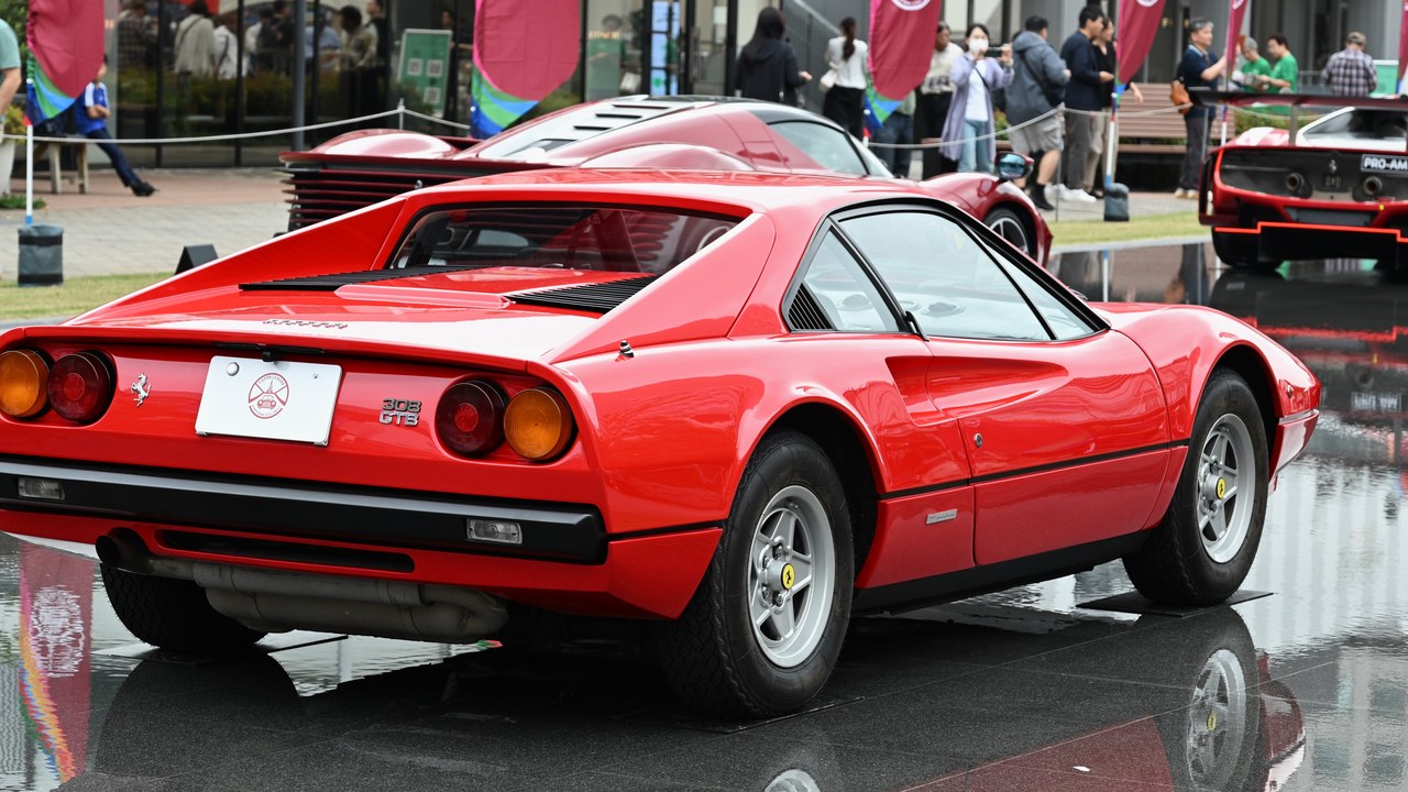 Fiberglass Ferrari 308 GTB — Image Credit: TTTNIS - CC0/Wiki Commons