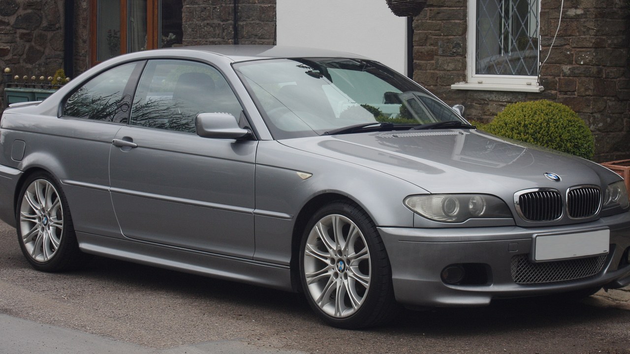 2000-2006 BMW 3 Series (E46) — Image Credit: DieselFordMondeo - CC BY-SA 4.0/Wiki Commons