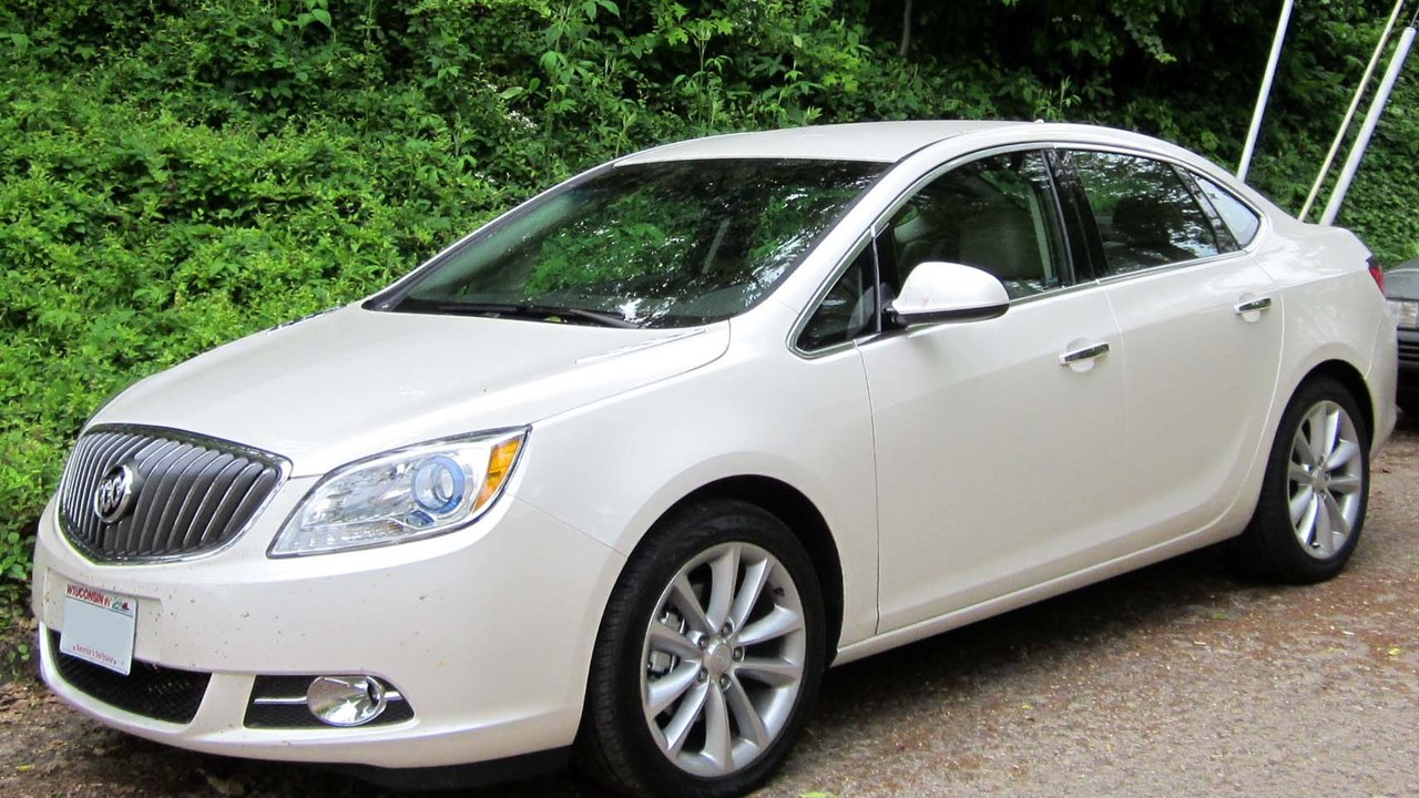 Buick Verano — Image Credit: IFCAR - Public domain/Wiki Commons