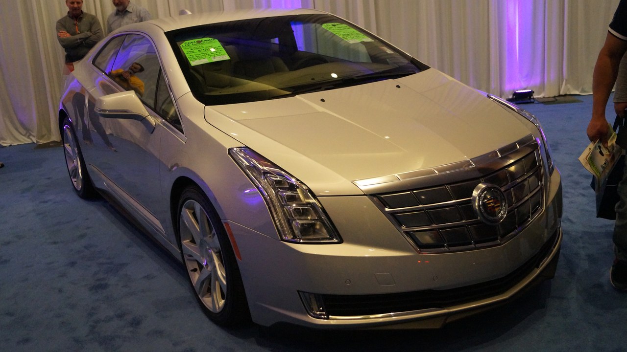 Cadillac ELR — Image Credit: Greg Gjerdingen from Willmar, USA - CC BY 2.0/Wiki Commons