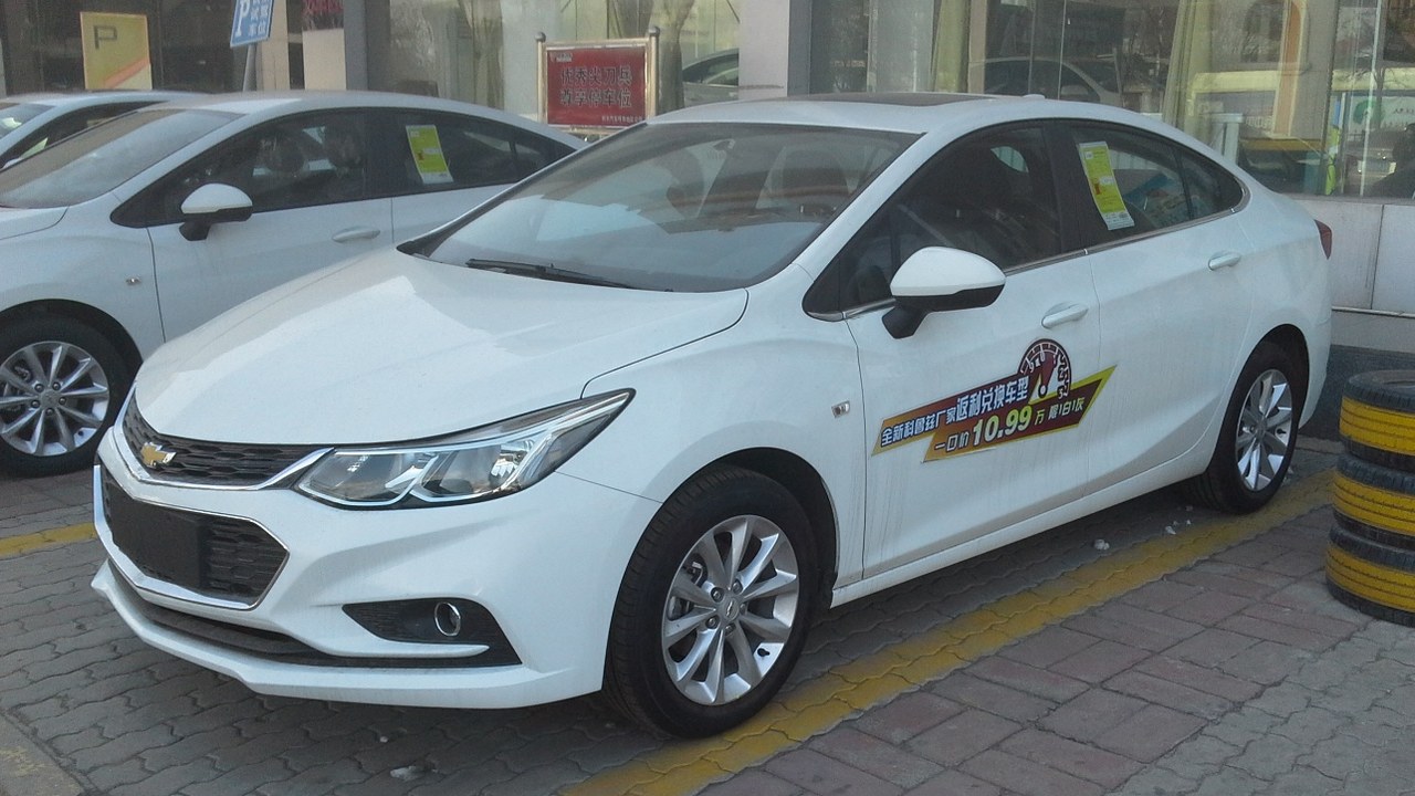 2017 Chevrolet Cruze — Image Credit: Navigator84 - CC BY-SA 4.0/Wiki Commons