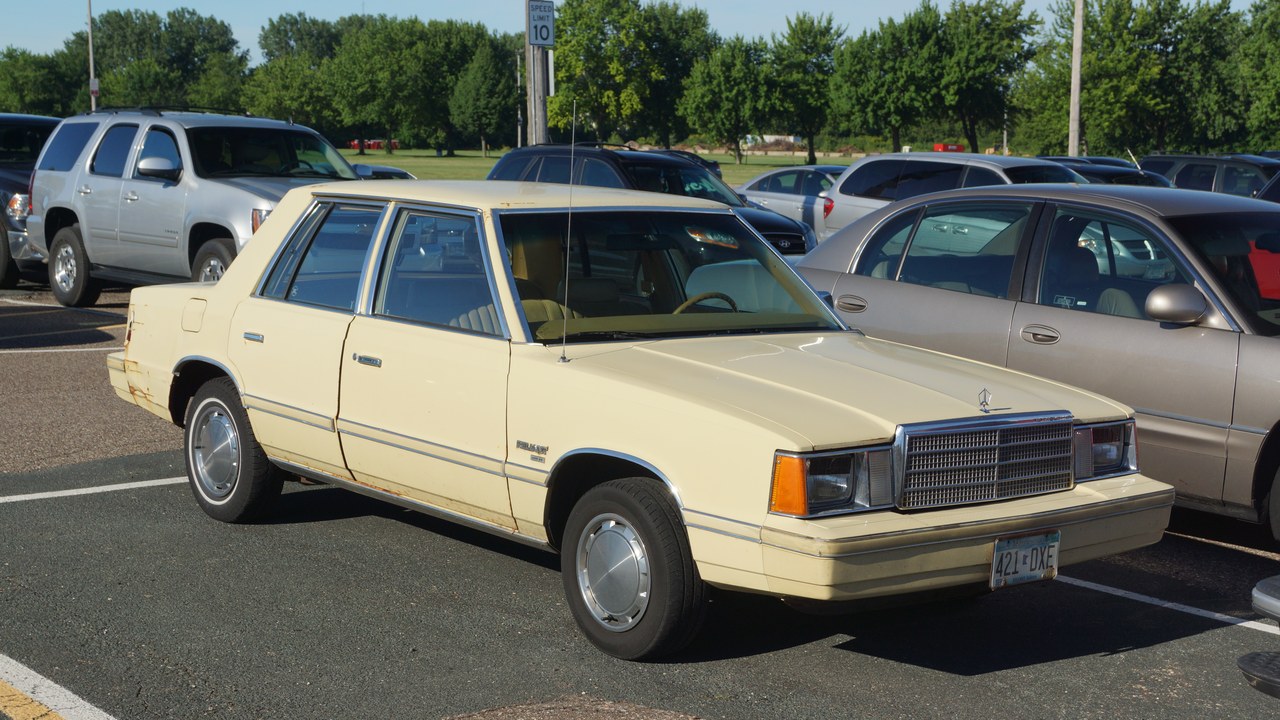 Dodge Aries / Plymouth Reliant (K-car) — Image Credit: Greg Gjerdingen from Willmar, USA - CC BY 2.0/Wiki Commons