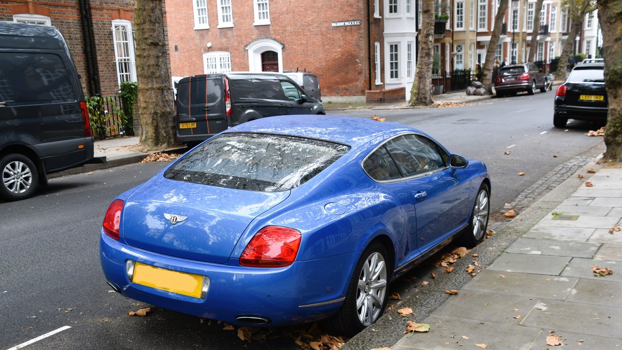 Bentley Continental GT — Image Credit: Charles from Port Chester, New York - CC BY 2.0/Wiki Commons