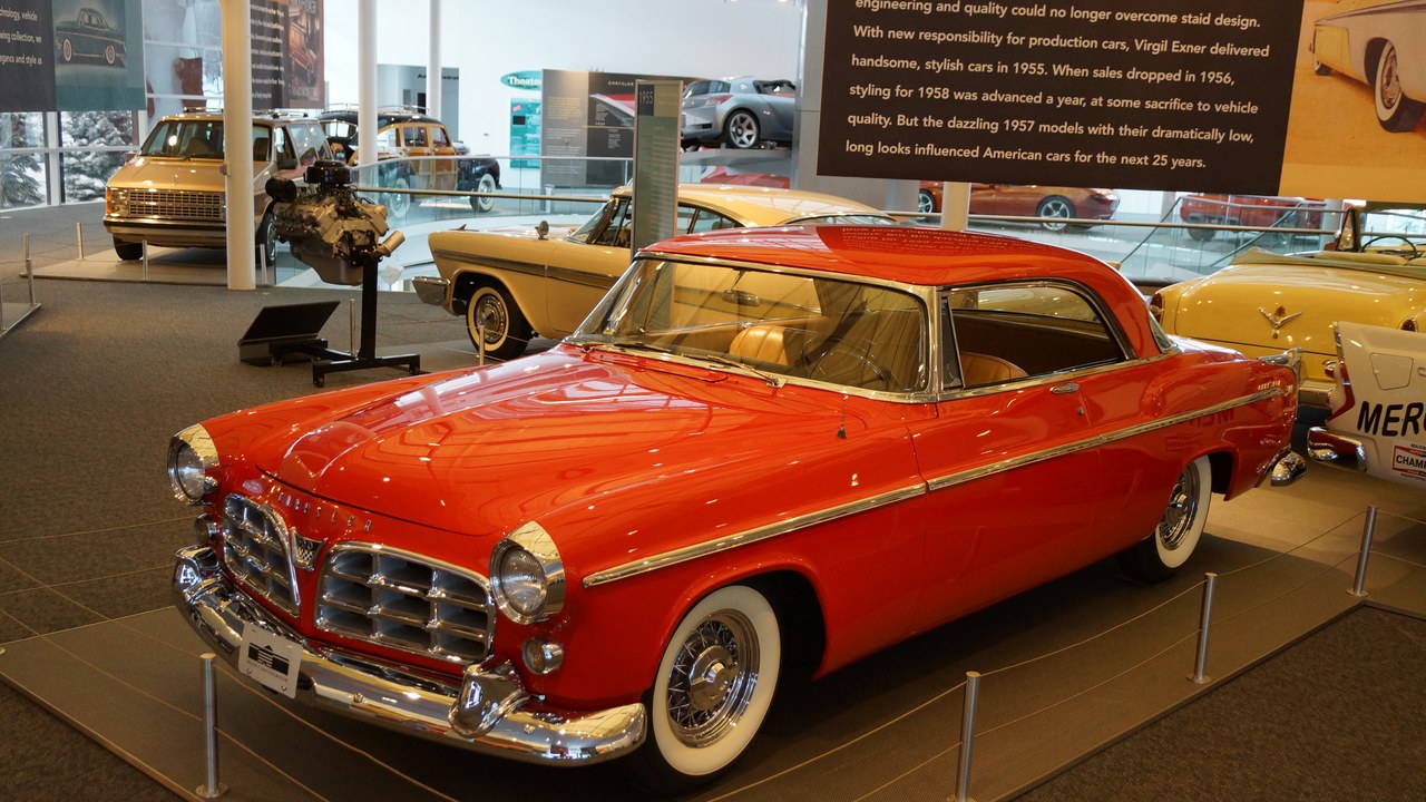 1955 Chrysler C-300 — Image Credit: Greg Gjerdingen from Willmar, USA - CC BY 2.0/Wiki Commons
