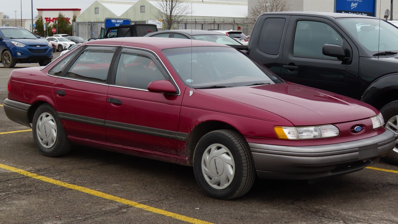 Ford Taurus — Image Credit: MercurySable99 - CC BY-SA 4.0/Wiki Commons