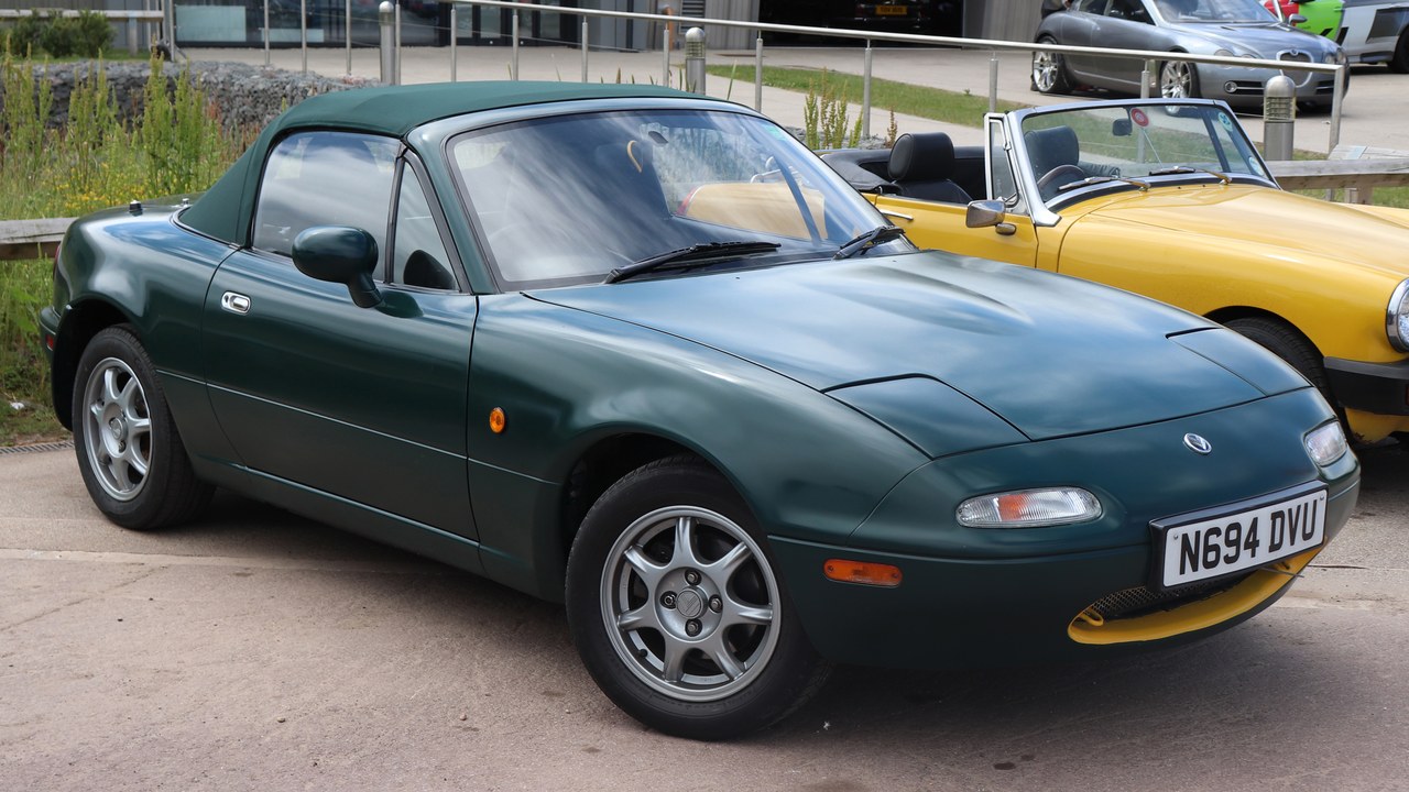 Mazda MX-5 Miata — Image Credit: Vauxford - CC BY-SA 4.0/Wiki Commons
