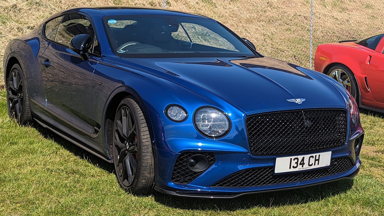 Bentley Continental GT — Image Credit: Calreyn88 - CC BY-SA 4.0/Wiki Commons