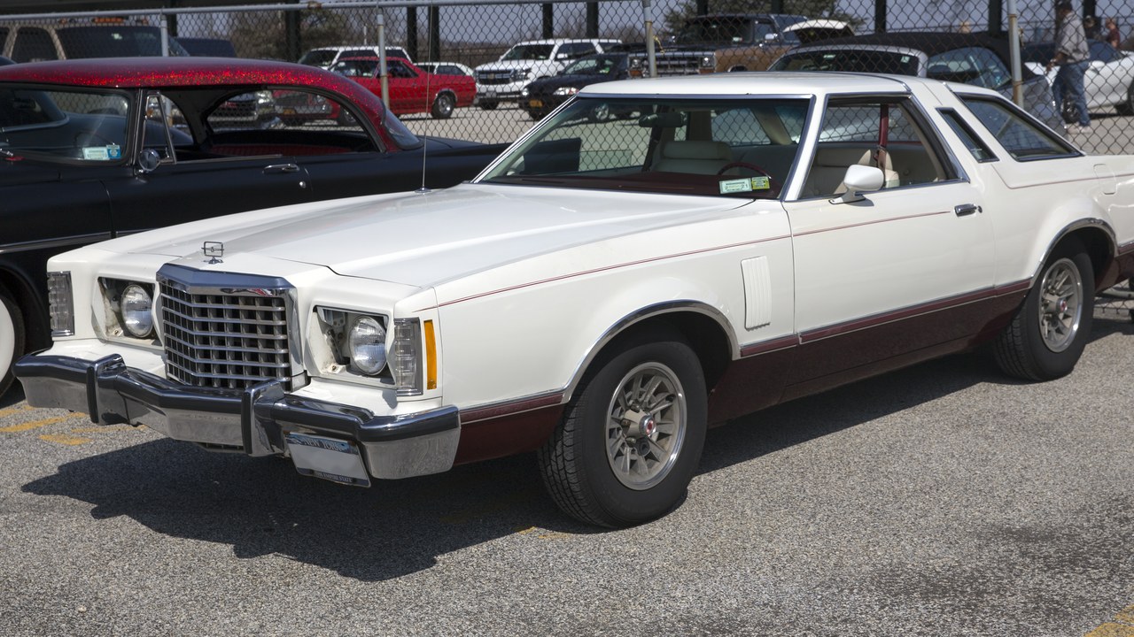 1977 Ford Thunderbird — Image Credit: Mr.choppers - CC BY-SA 3.0/Wiki Commons