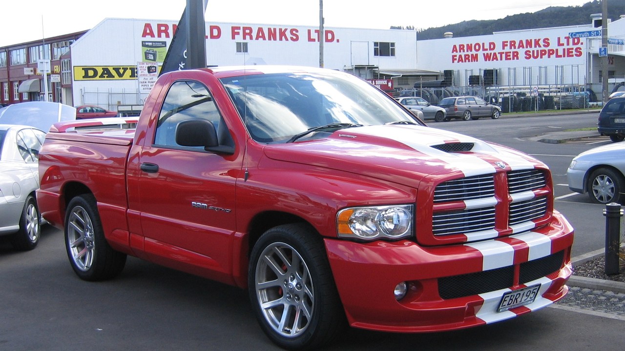Dodge Ram SRT-10 (2004) — Image Credit: Steve - CC BY 2.0/Wiki Commons
