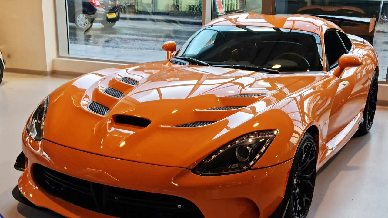 2014 SRT Viper TA — Image Credit: MrWalkr - CC BY-SA 4.0/Wiki Commons