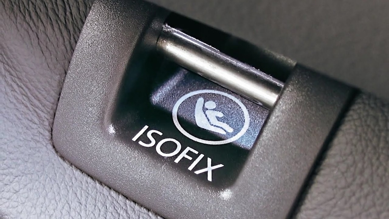 ISOFIX — Image Credit: Securange, Britax, chicco - CC BY-SA 4.0/Wiki Commons