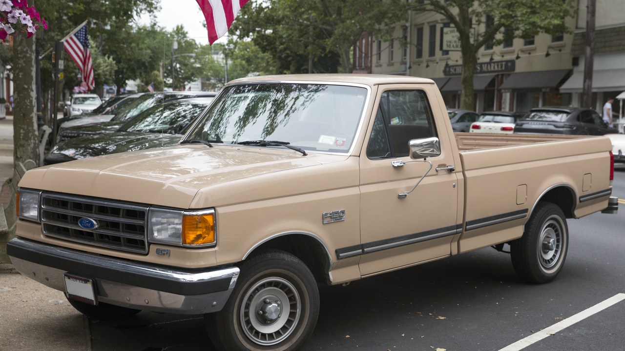 1987 Ford F-Series — Image Credit: Mr.choppers - CC BY-SA 3.0/Wiki Commons