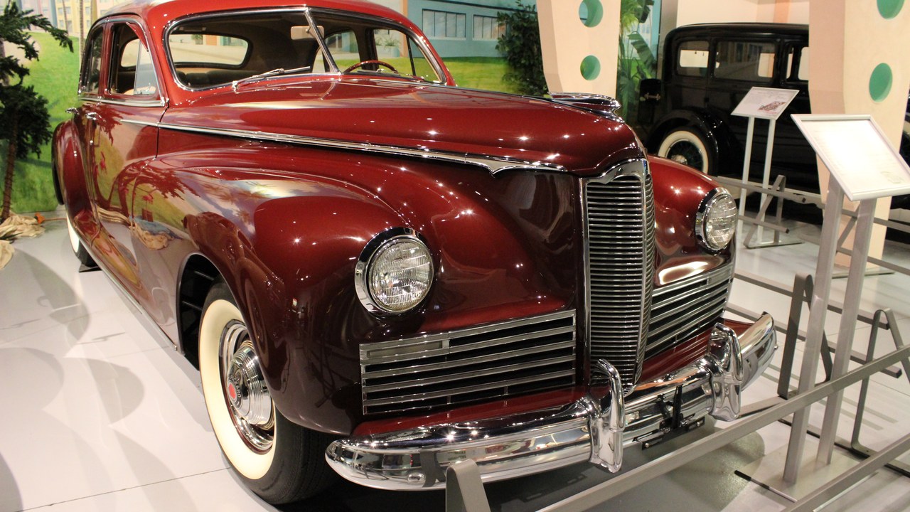 Packard Clipper — Image Credit: ilikewaffles11 - CC BY 2.0/Wiki Commons
