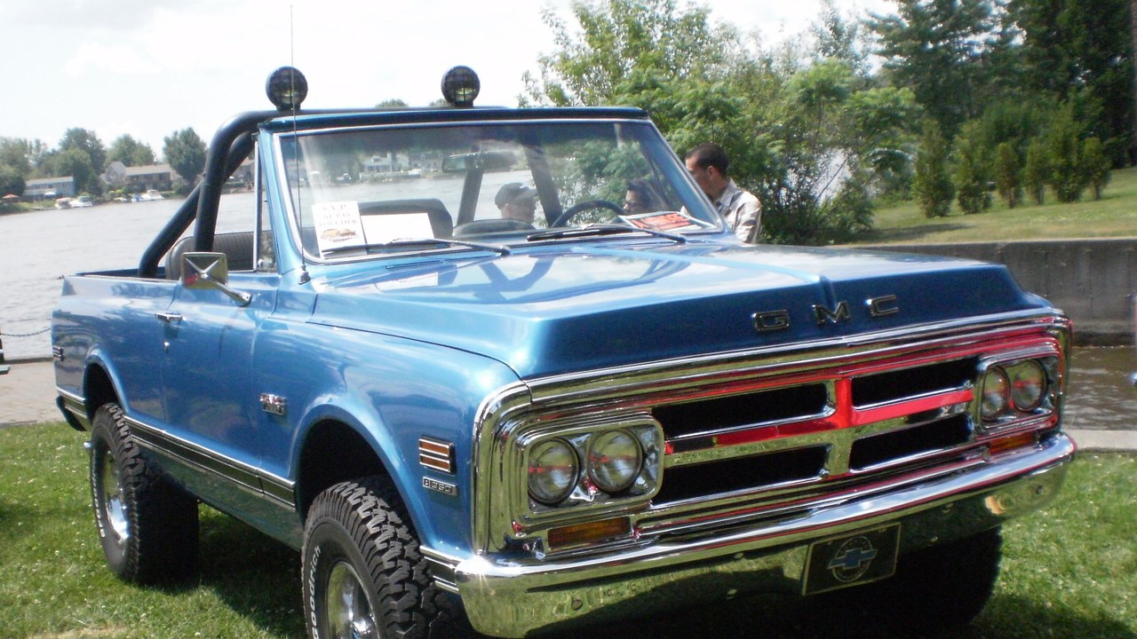 GMC Jimmy (1970) — Image Credit: Bull-Doser - Public domain/Wiki Commons