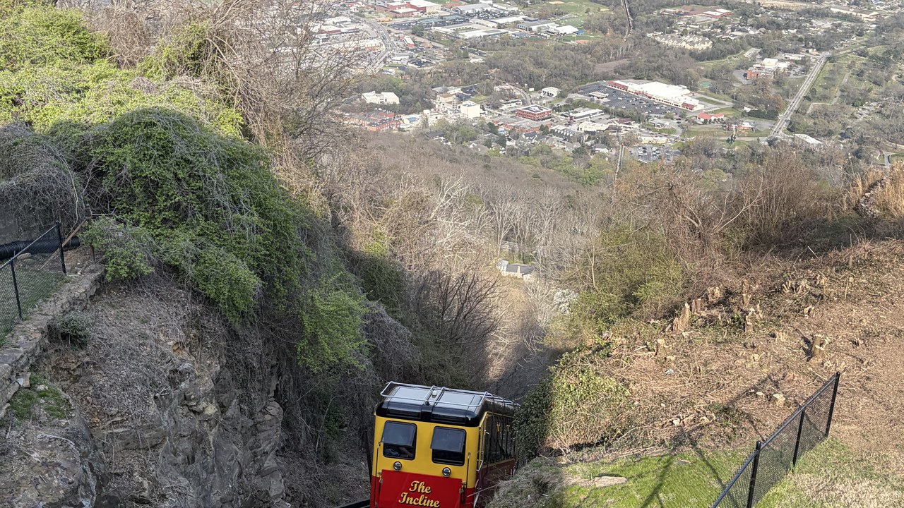 Lookout Mountain Incline Railway — Image Credit: Dclemens1971 - CC BY 4.0/Wiki Commons