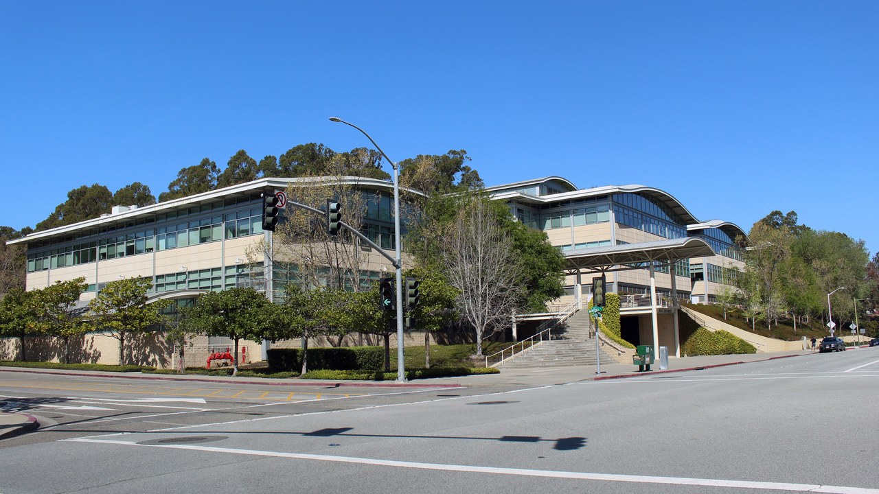 YouTube — Image Credit: Coolcaesar - CC BY-SA 4.0/Wiki Commons