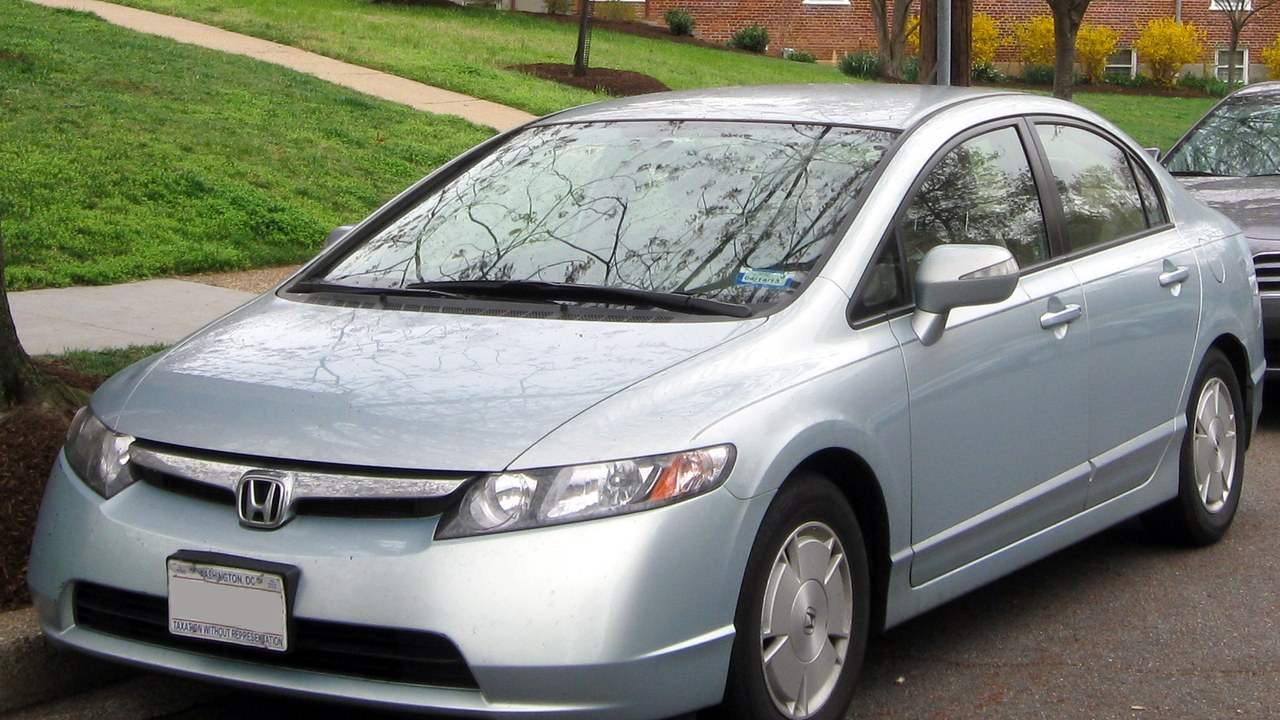 Honda Civic Hybrid — Image Credit: IFCAR - Public domain/Wiki Commons