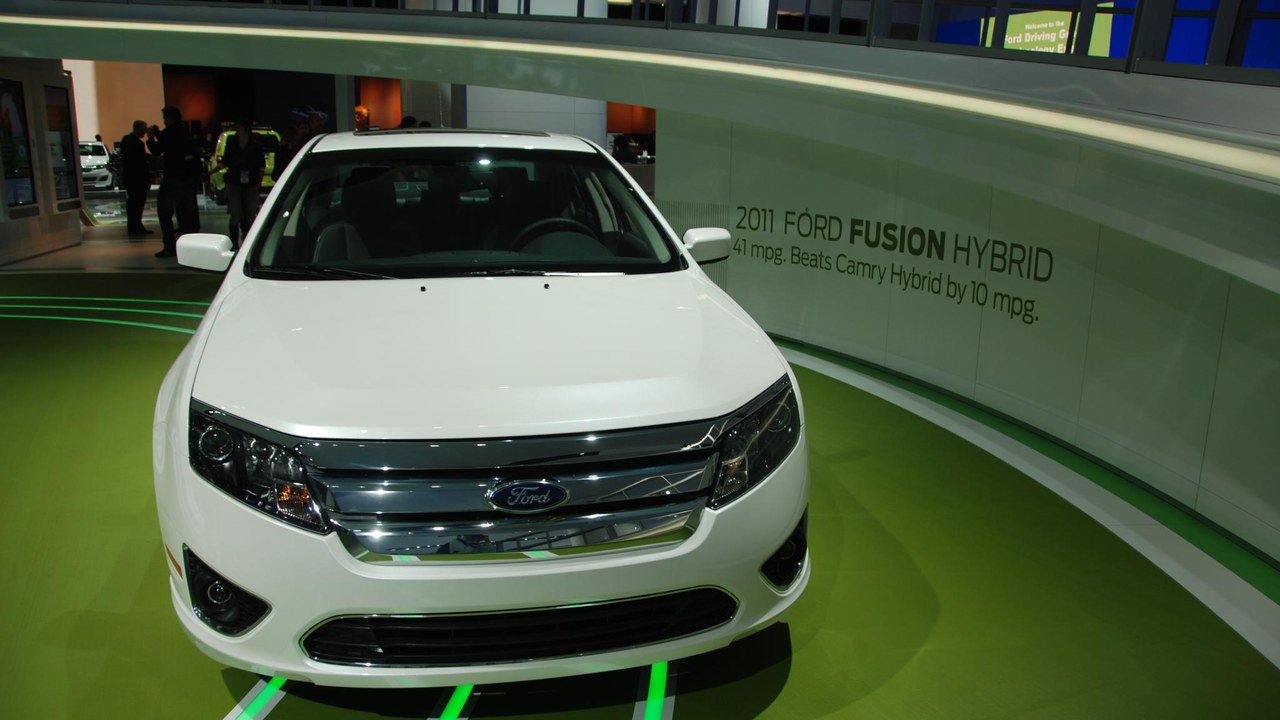 Ford Fusion Hybrid — Image Credit: Long Zheng from Melbourne, Australia - CC BY-SA 2.0/Wiki Commons