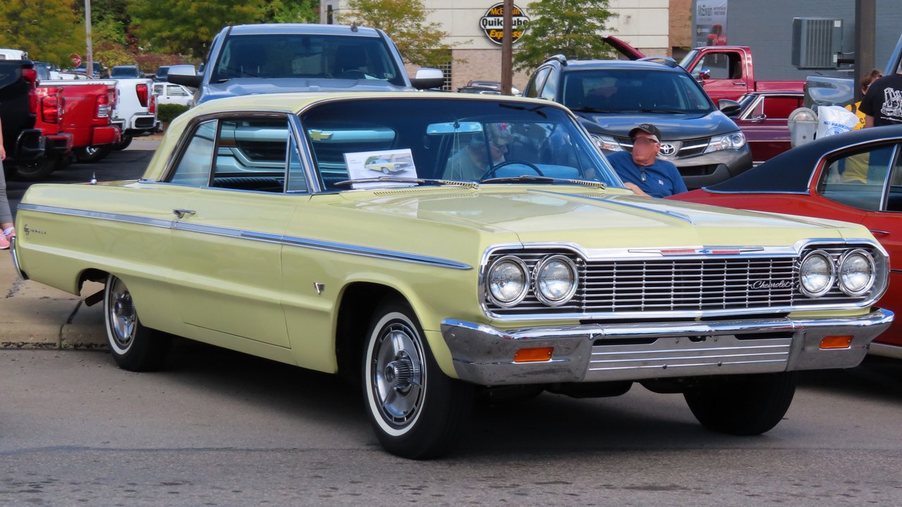 Chevrolet Impala (1964) — Image Credit: MercurySable99 - CC BY-SA 4.0/Wiki Commons