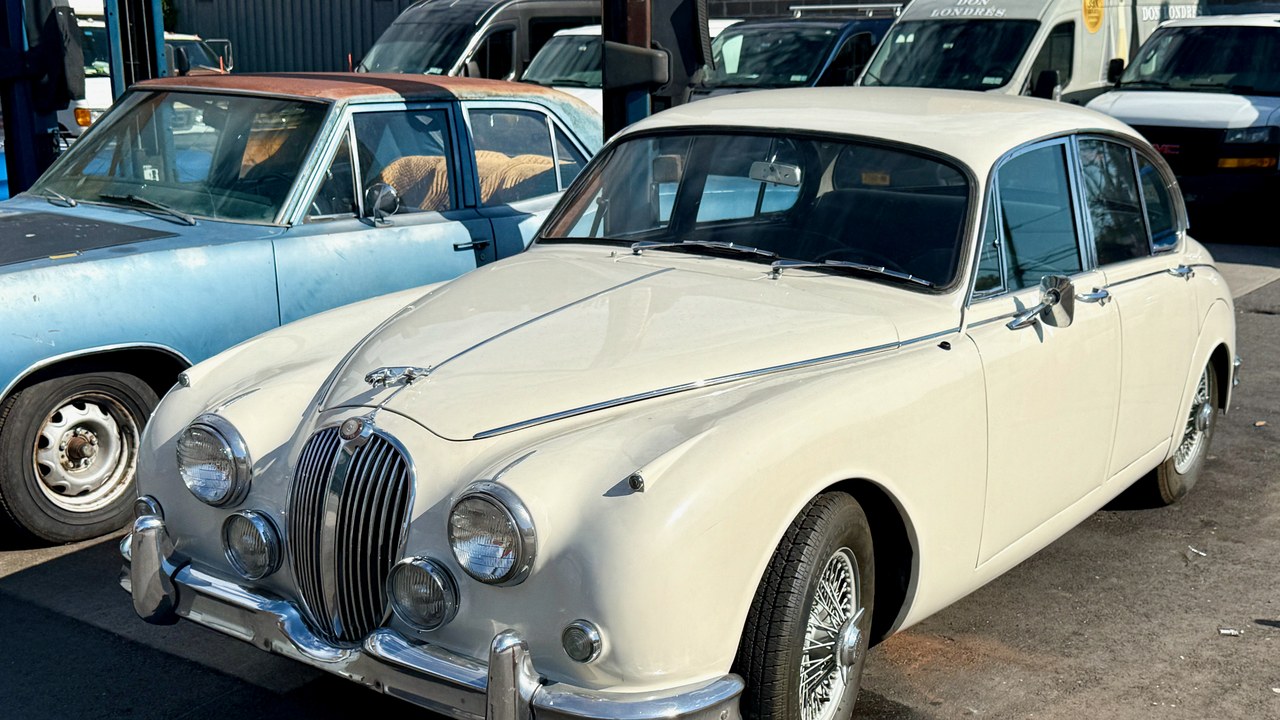 Jaguar Mark 2 — Image Credit: Oleg Yunakov - CC BY-SA 4.0/Wiki Commons