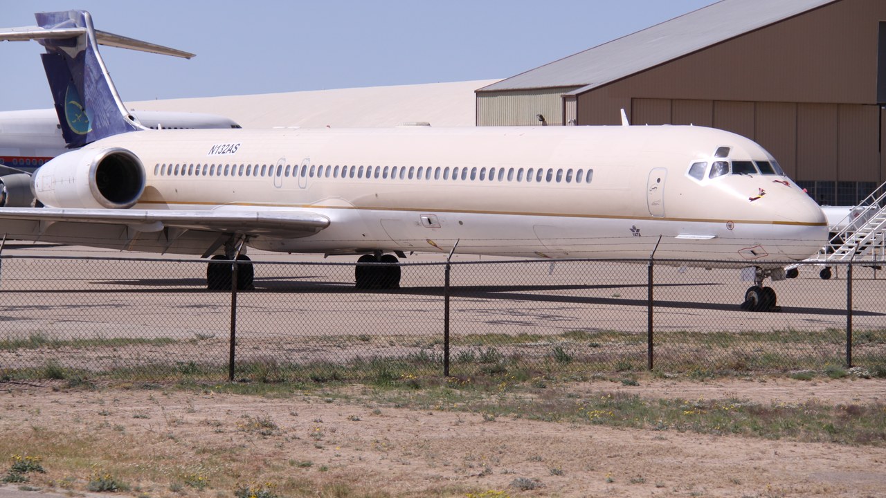 McDonnell Douglas MD-90 — Image Credit: Aeroprints.com - CC BY-SA 3.0/Wiki Commons