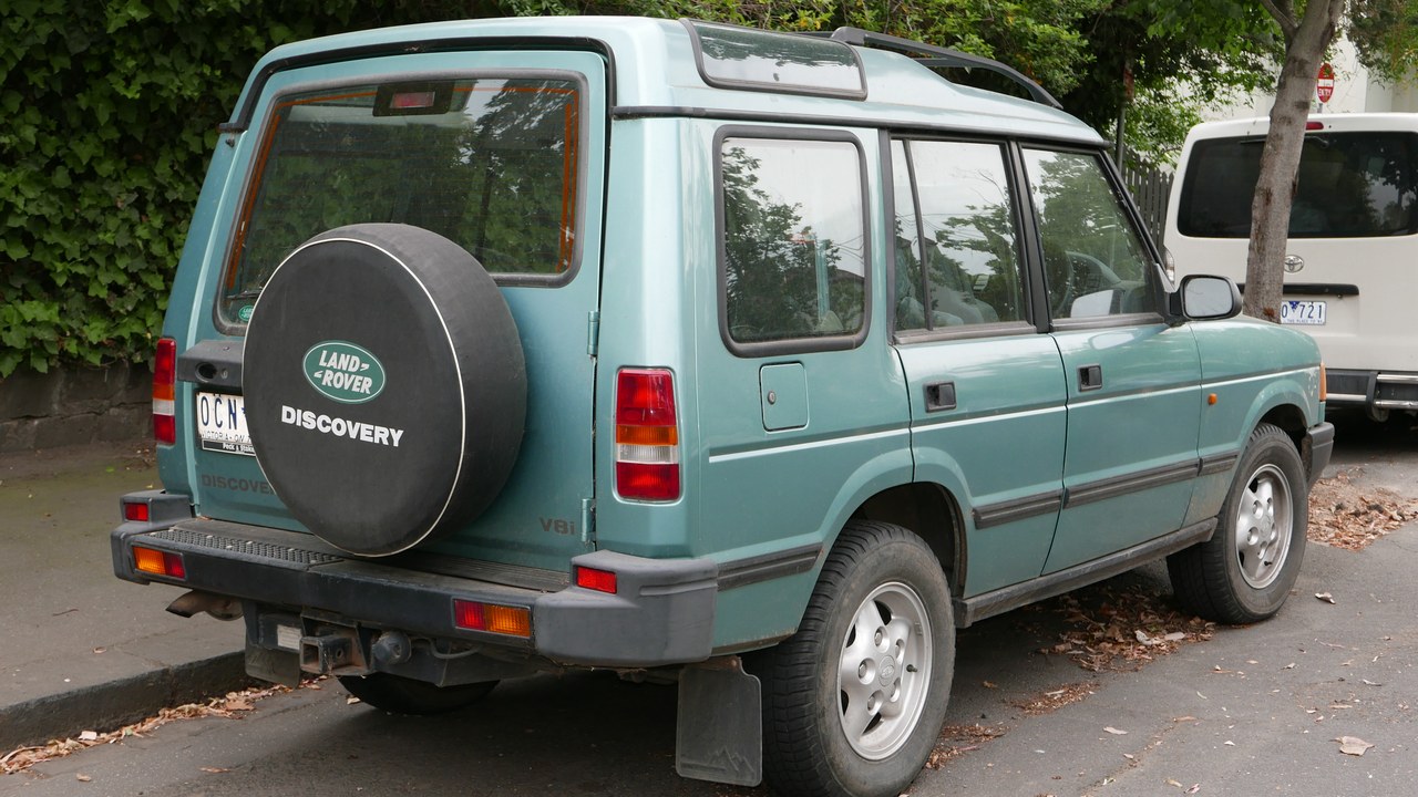 Land Rover Discovery — Image Credit: OSX - Public domain/Wiki Commons