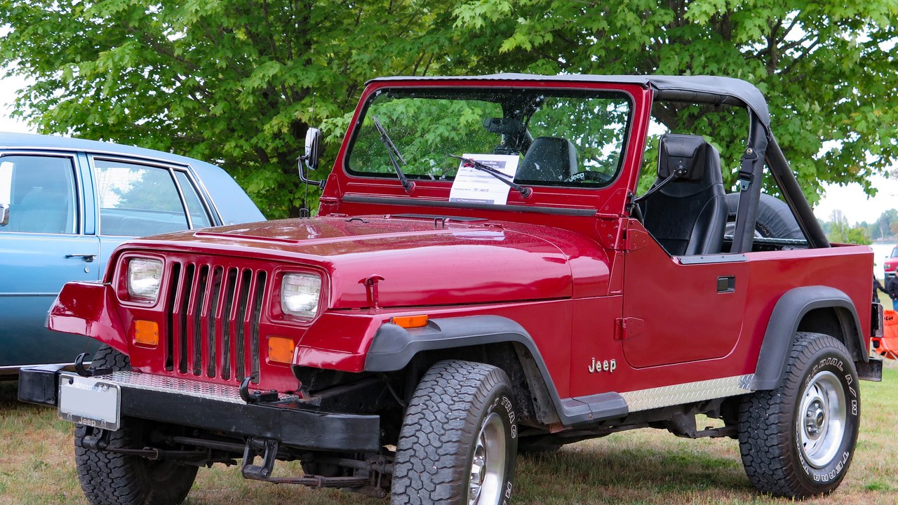 Jeep Wrangler (YJ) — Image Credit: Elise240SX - CC BY-SA 4.0/Wiki Commons