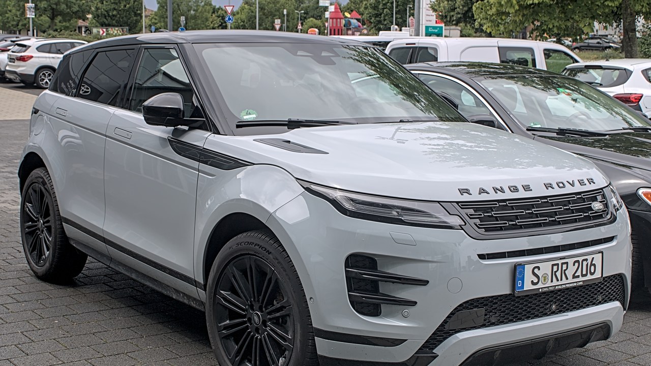 2026 Range Rover Evoque — Image Credit: Alexander Migl - CC BY-SA 4.0/Wiki Commons