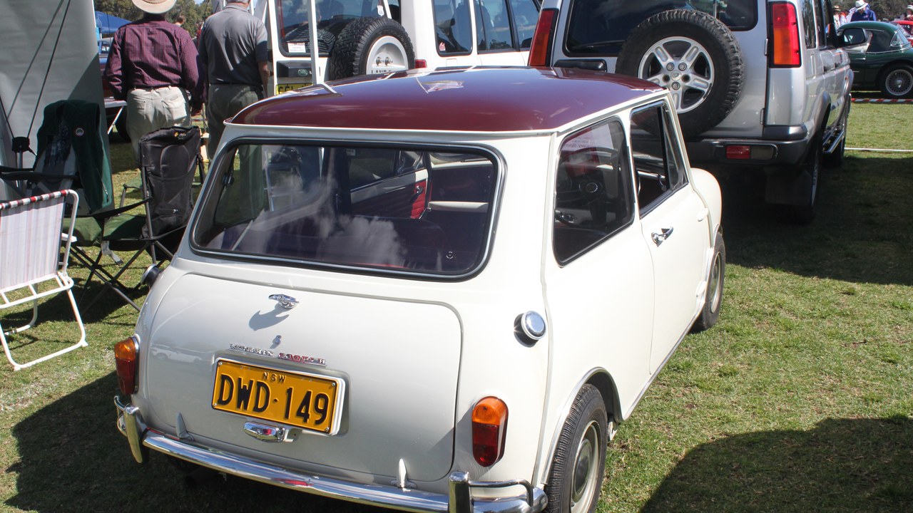Mini Cooper S — Image Credit: Jeremy from Sydney, Australia - CC BY 2.0/Wiki Commons