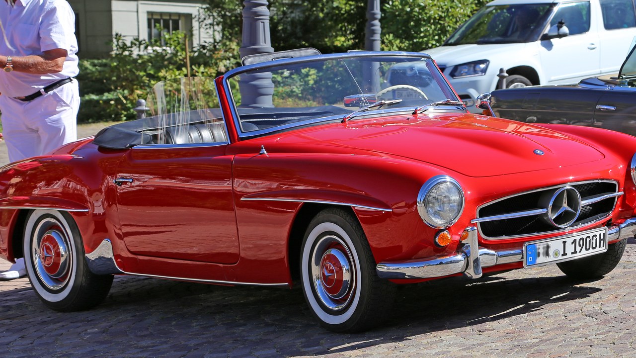 Mercedes-Benz 190 SL — Image Credit: W. Bulach - CC BY-SA 4.0/Wiki Commons