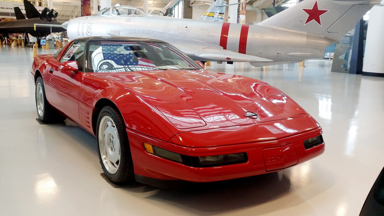 Chevrolet Corvette ZR-1 (1990) — Image Credit: Eric Friedebach - CC BY 2.0/Wiki Commons