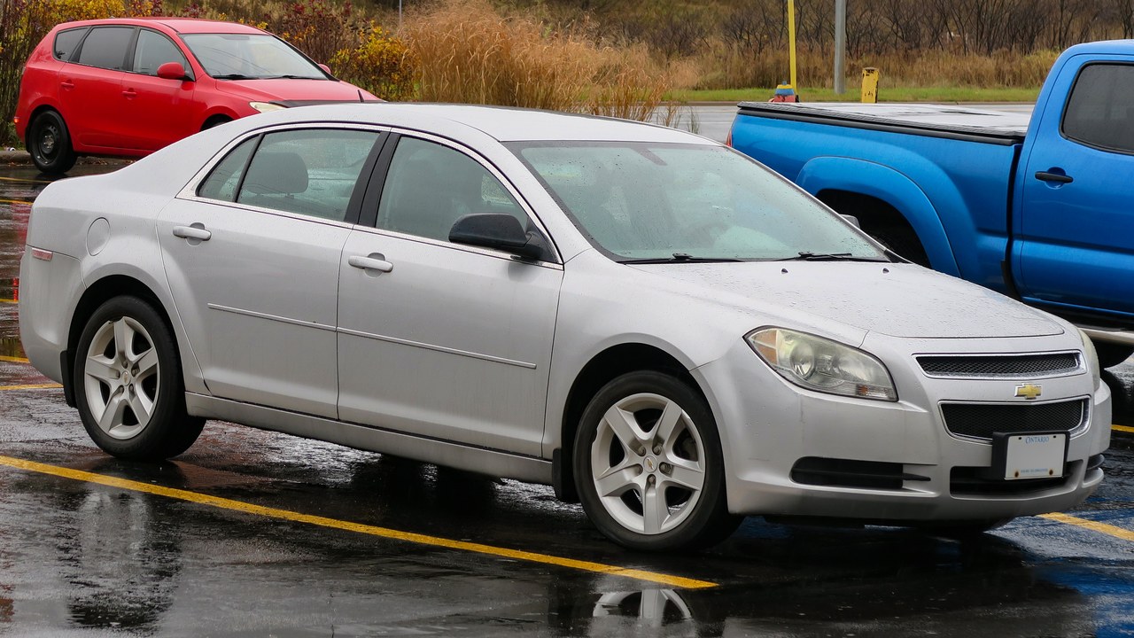 2010 Chevrolet Malibu — Image Credit: Elise240SX - CC BY-SA 4.0/Wiki Commons