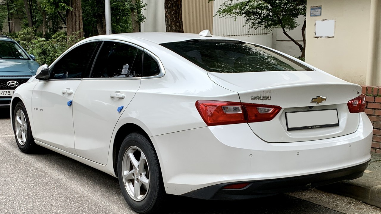 Chevrolet Malibu — Image Credit: Benespit - CC BY-SA 4.0/Wiki Commons