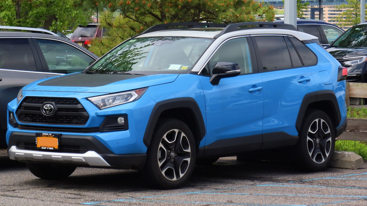 Toyota RAV4 — Image Credit: Kevauto - CC BY-SA 4.0/Wiki Commons
