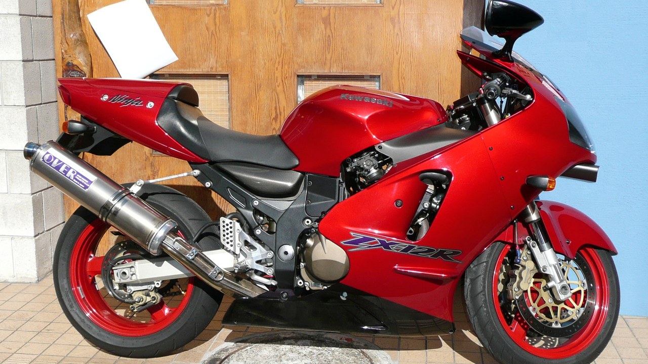 Kawasaki Ninja ZX-12R — Image Credit: PekePON - CC BY-SA 3.0/Wiki Commons