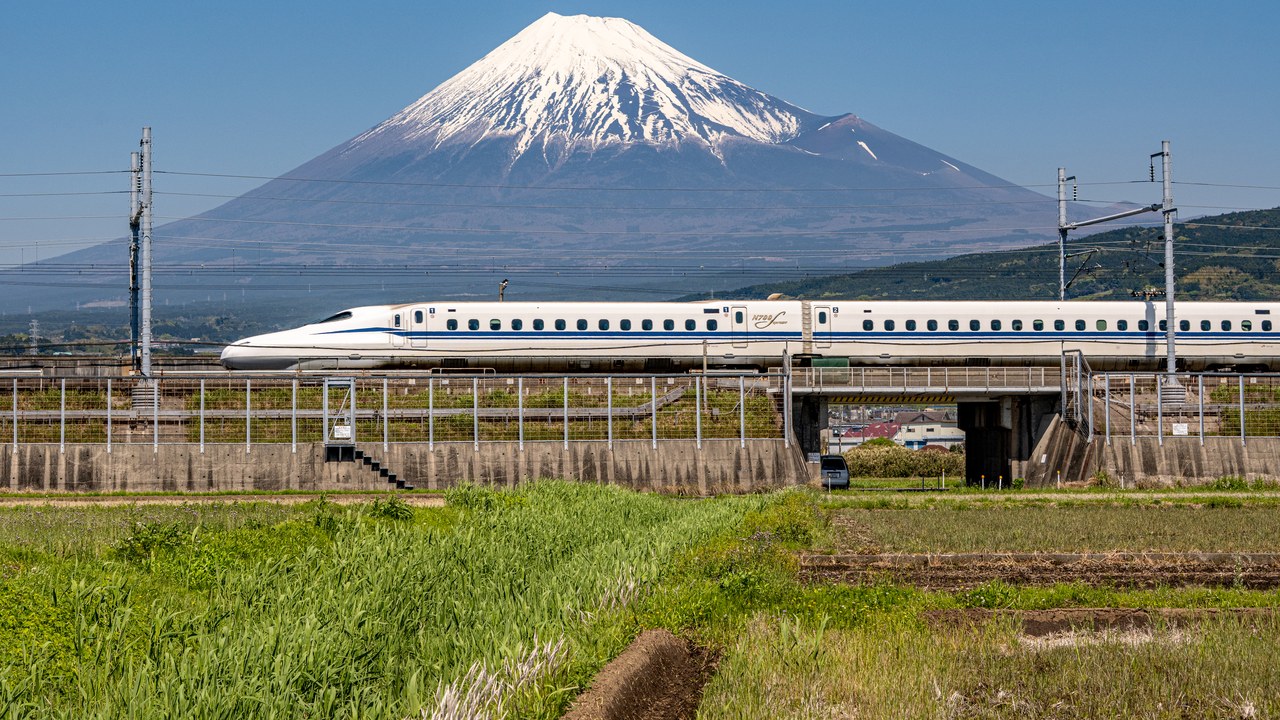 N700S Series Shinkansen — Image Credit: Takeshi Aida - CC BY-SA 2.0/Wiki Commons