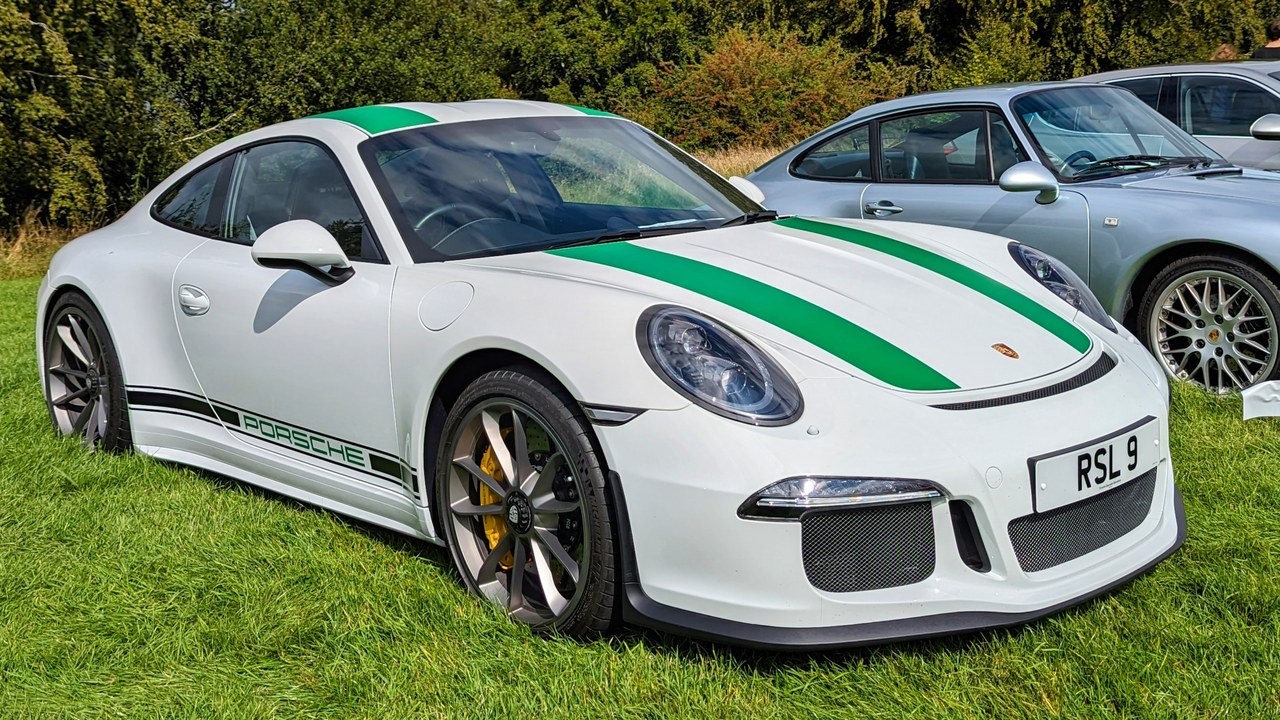 Porsche 911 R — Image Credit: Calreyn88 - CC BY 4.0/Wiki Commons
