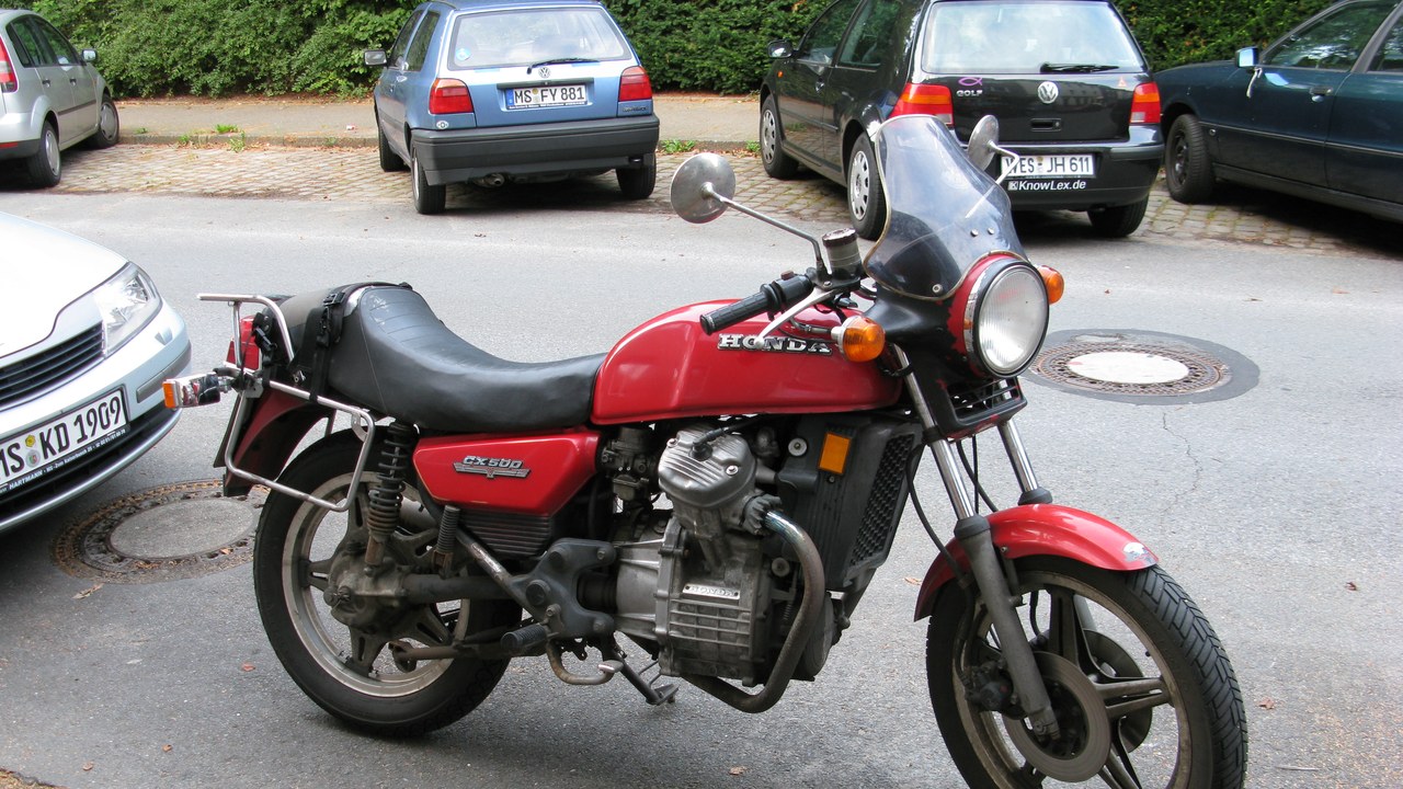 Honda CX500 — Image Credit: photobeppus - CC BY-SA 2.0/Wiki Commons