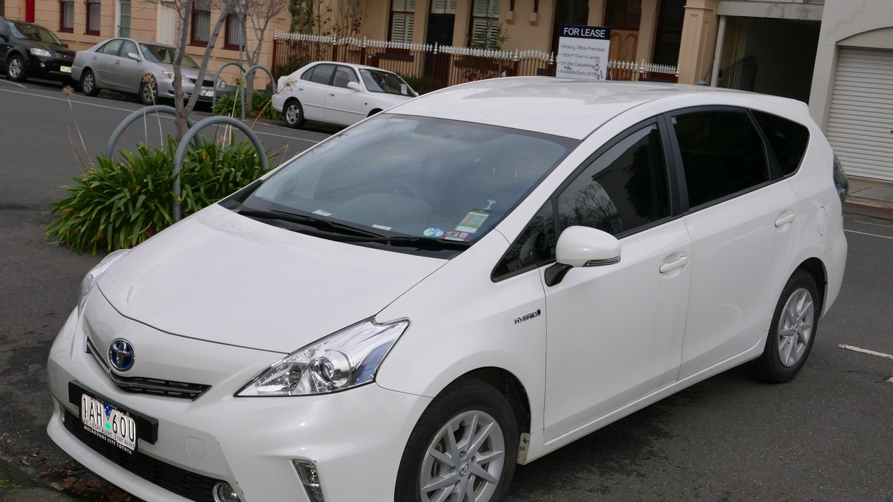 Toyota Prius V — Image Credit: OSX - Public domain/Wiki Commons