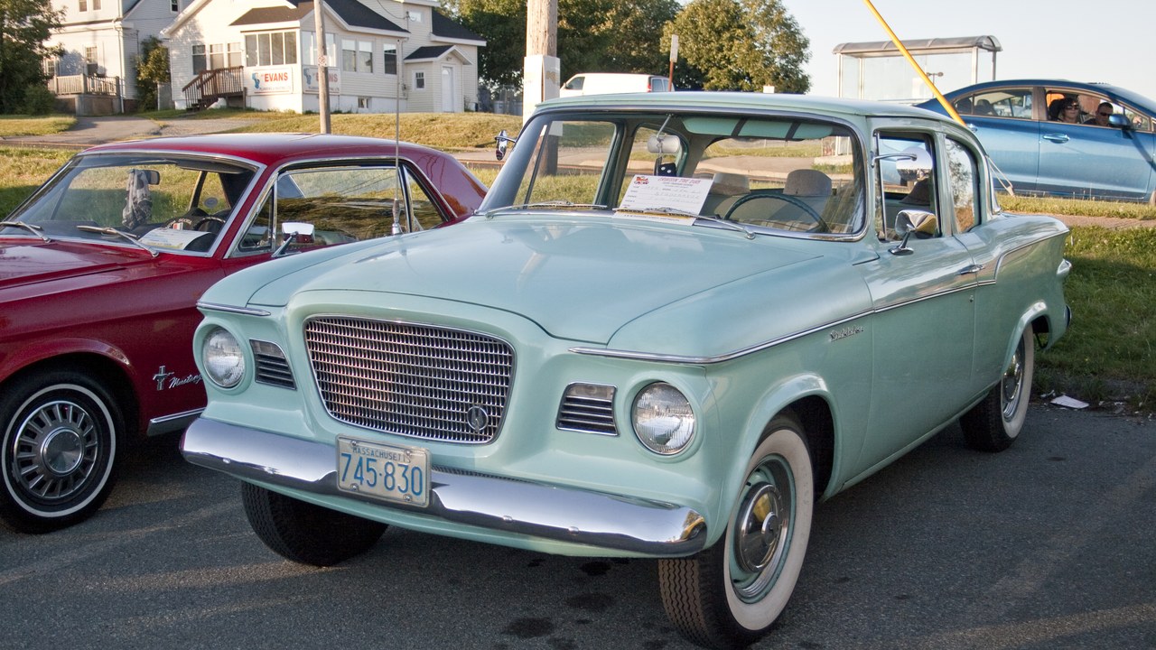 Studebaker Lark — Image Credit: Crwpitman - CC BY-SA 4.0/Wiki Commons