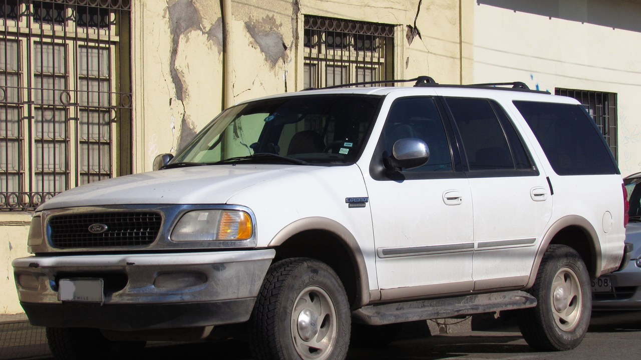 Ford Expedition — Image Credit: order_242 from Chile - CC BY-SA 2.0/Wiki Commons