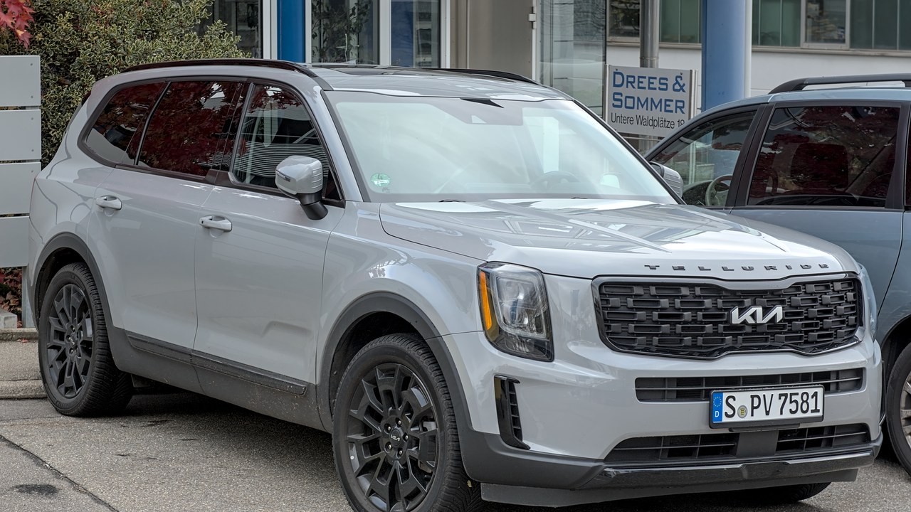 2022 Kia Telluride — Image Credit: Alexander Migl - CC BY-SA 4.0/Wiki Commons