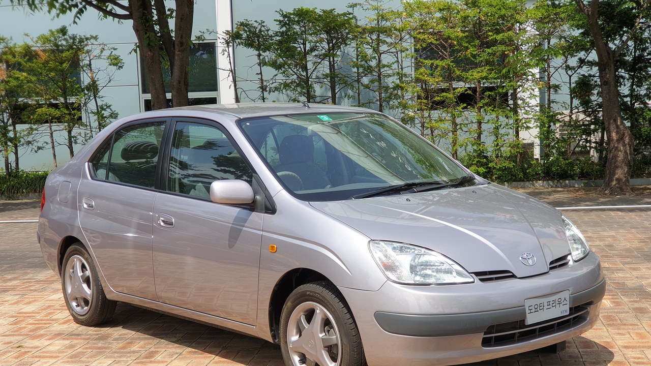 Toyota Prius — Image Credit: Damian B Oh - CC BY-SA 4.0/Wiki Commons