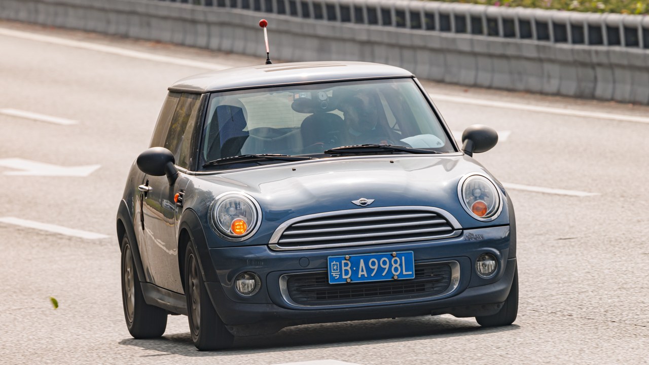 Mini Cooper — Image Credit: Dinkun Chen - CC BY-SA 4.0/Wiki Commons