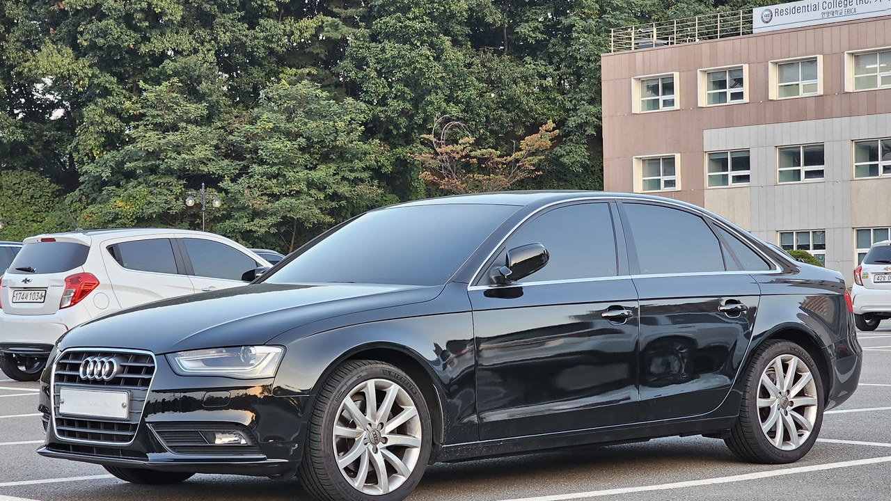 Audi A4 — Image Credit: Damian B Oh - CC BY-SA 4.0/Wiki Commons